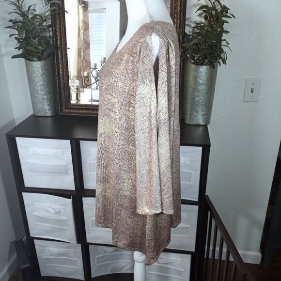 RHONDA SHEAR BLUSH & GOLD METALLIC COLD SHOULDER TOP SZ.L EUC - Picture 4 of 9